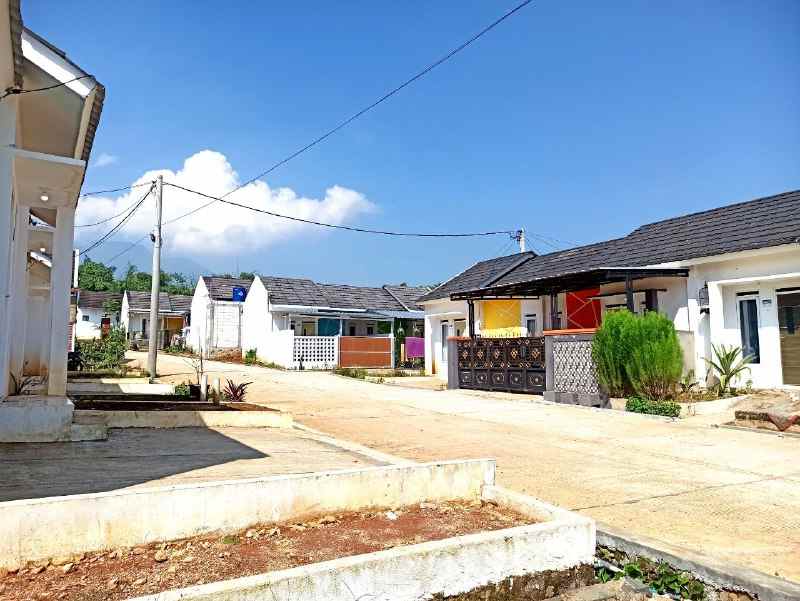 dijual rumah cikawao