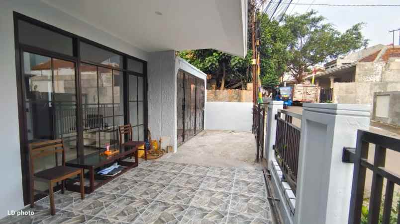 dijual rumah cilandak barat