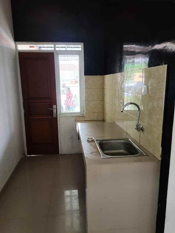 dijual rumah cilodong depok