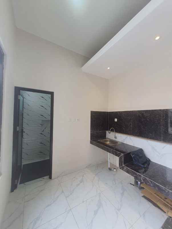dijual rumah cilodong depok