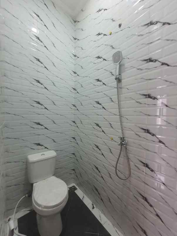dijual rumah cilodong depok