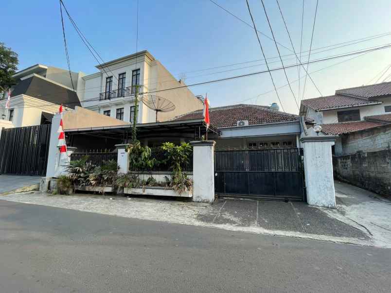 dijual rumah cipete selatan