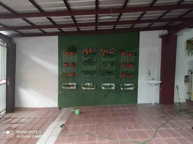 dijual rumah cipete utara