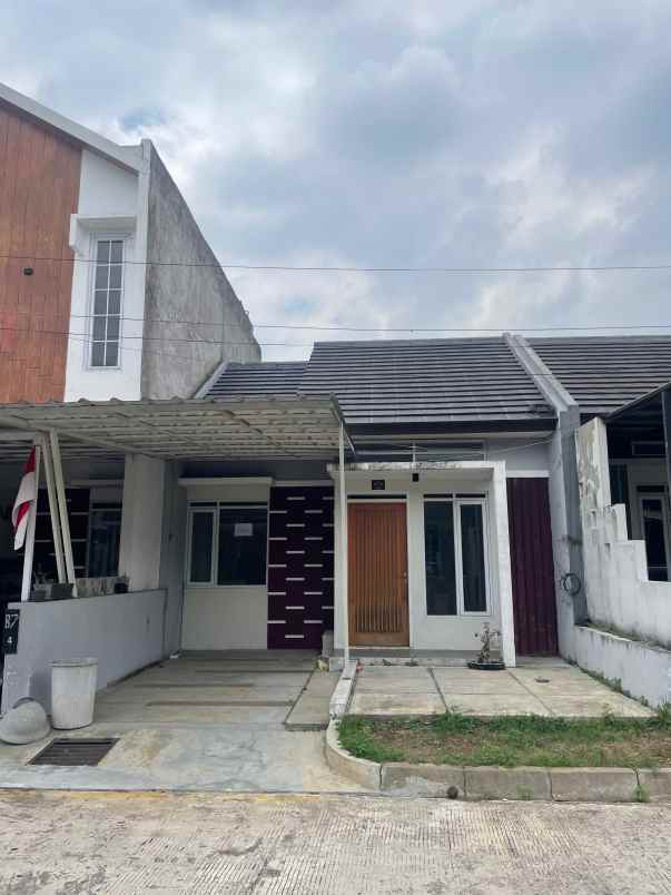 dijual rumah cisaranten endah arcamanik