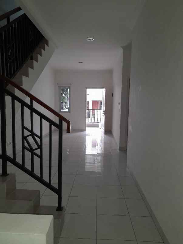 dijual rumah citragran cibubur
