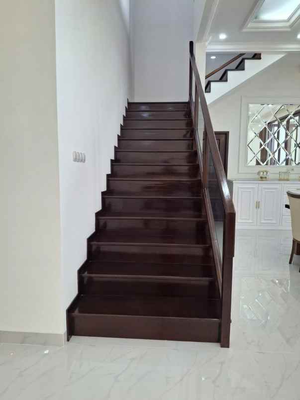 dijual rumah citragran cibubur