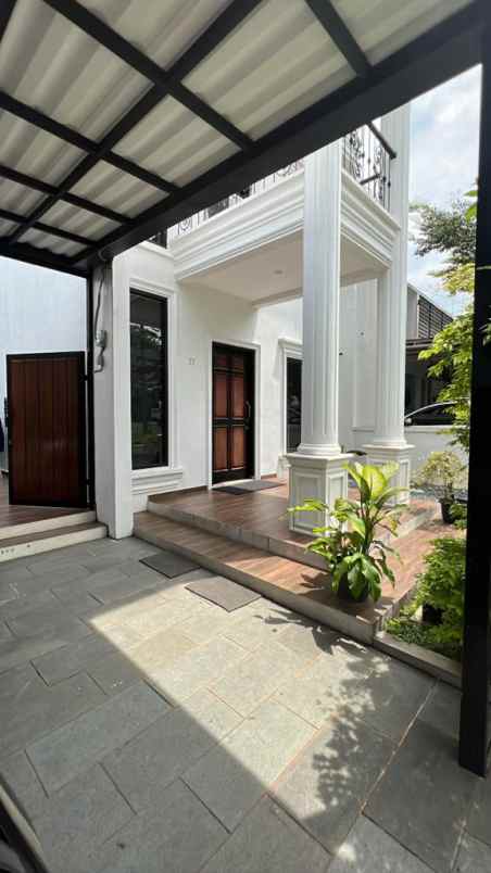 dijual rumah clasic minimalis rmh pilar