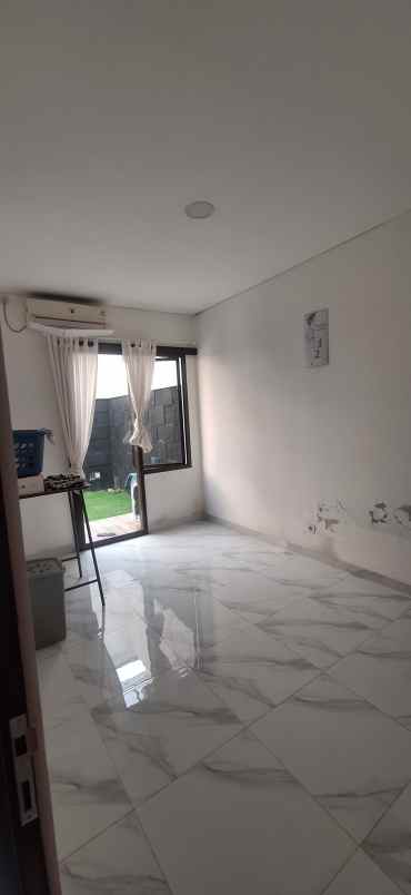 dijual rumah cluster blossomville the
