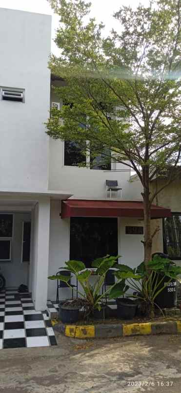 dijual rumah cluster cherry field