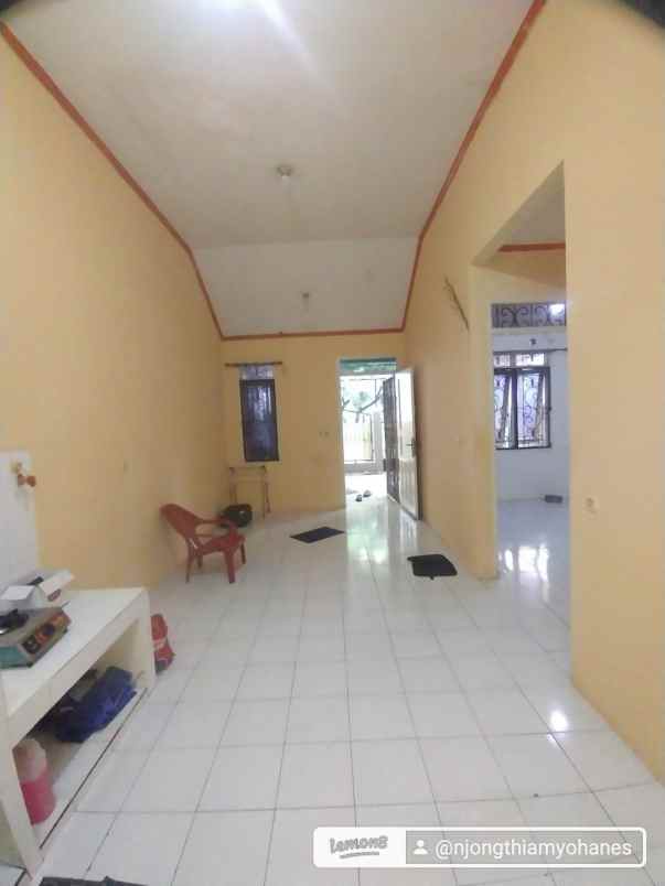 dijual rumah cluster cipondoh indah
