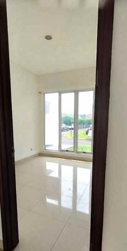 dijual rumah cluster dbanyan jgc