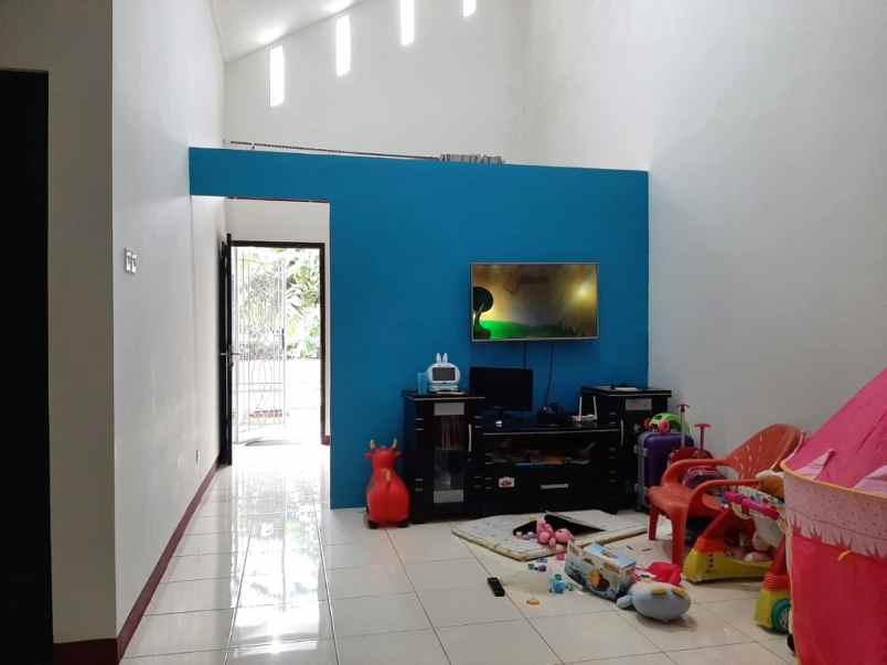 dijual rumah cluster ebony green ara