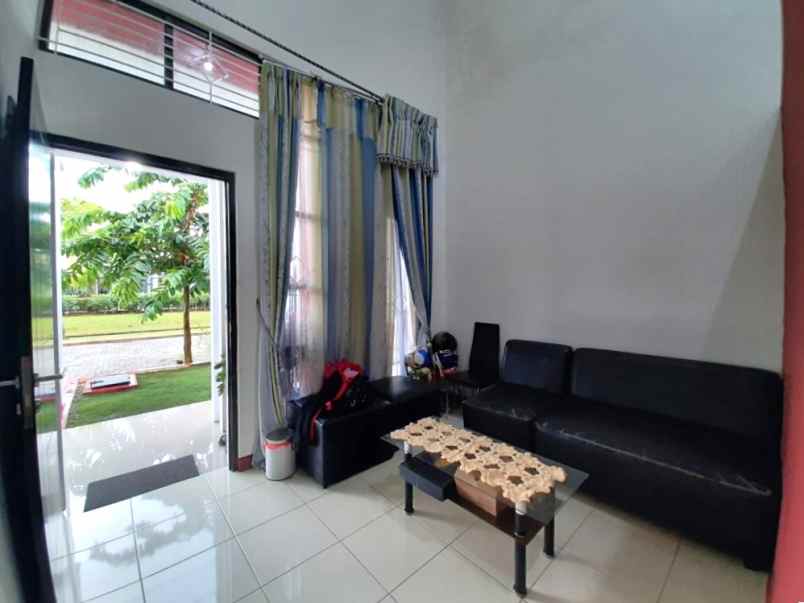 dijual rumah cluster ebony green ara