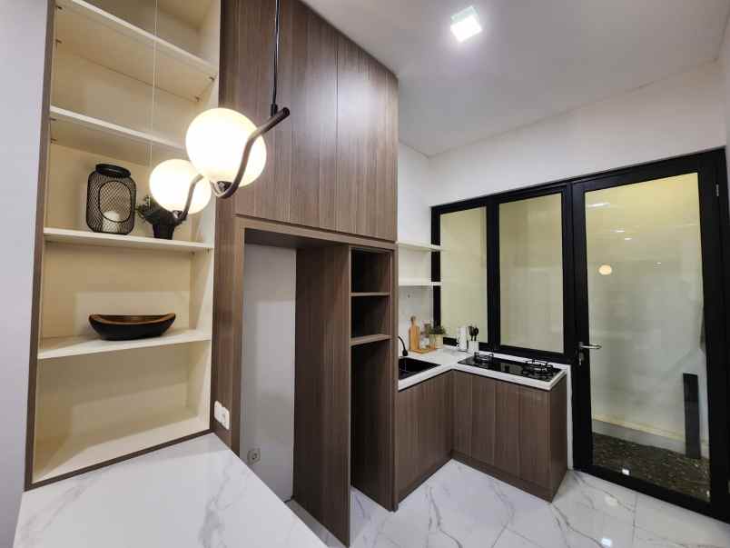 dijual rumah cluster griya loka bsd city