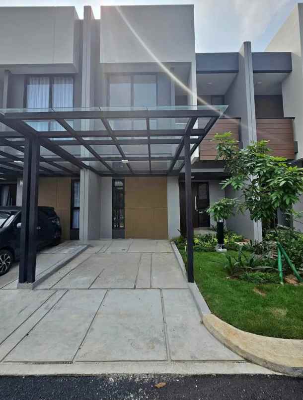 dijual rumah cluster magenta summarecon