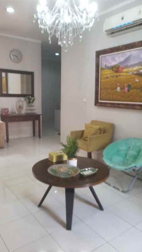 dijual rumah cluster magnolia residence