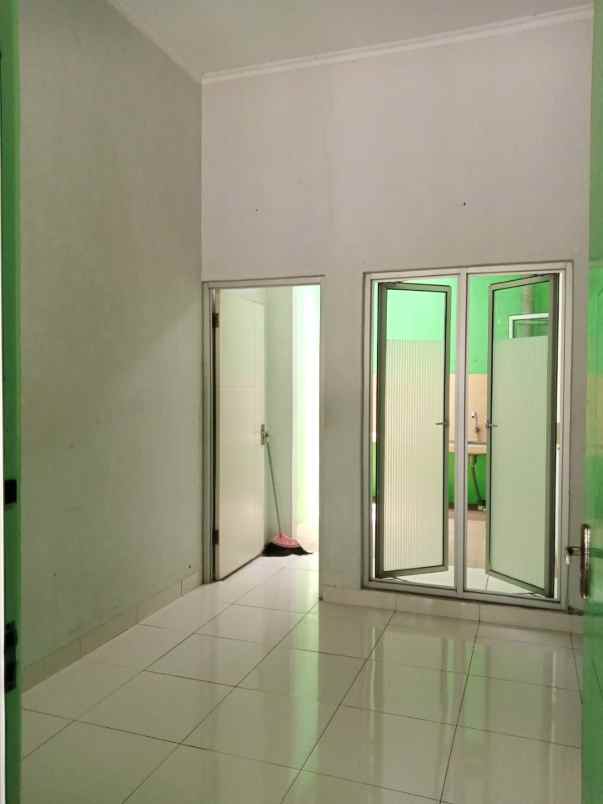 dijual rumah cluster manhattan