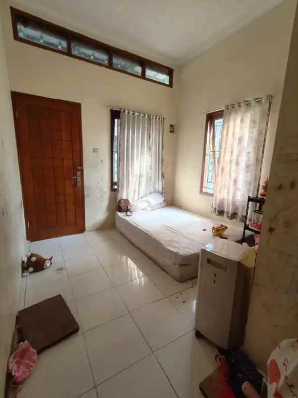 dijual rumah cluster posisi hook lokasi di ciledug