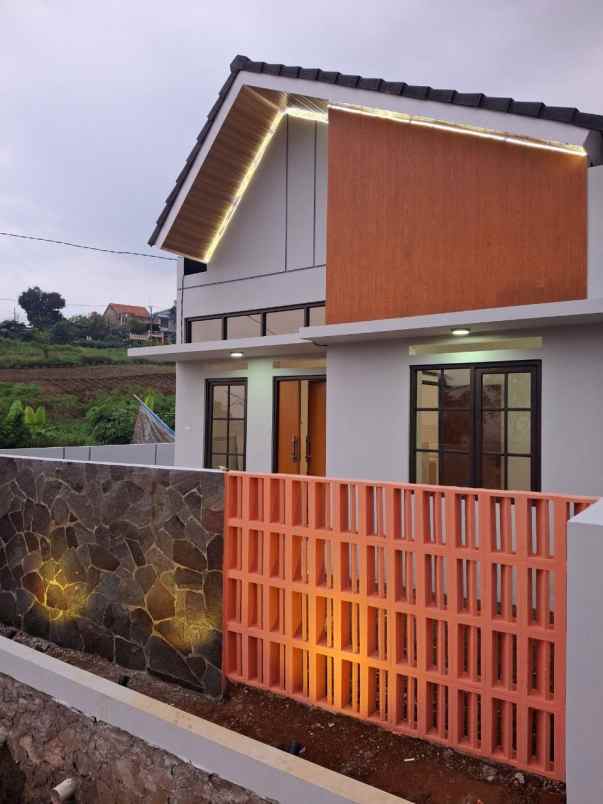 dijual rumah cluster pramartha asri