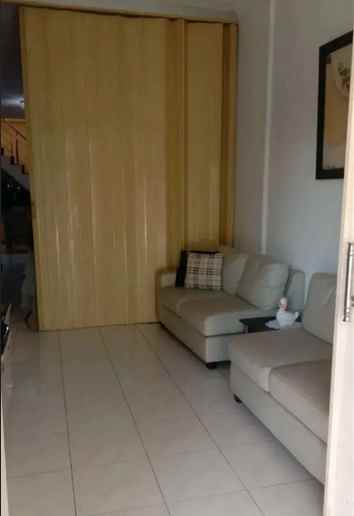 dijual rumah darmo indah timur