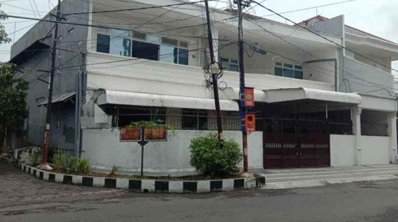 dijual rumah darmo indah timur