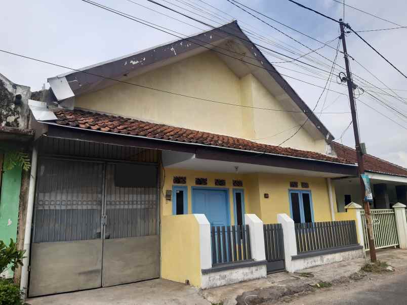 dijual rumah dekat kantor bpn jember