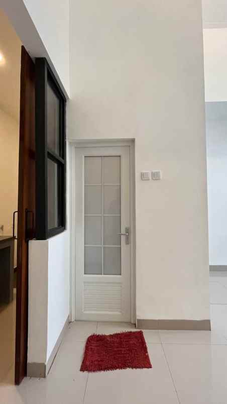 dijual rumah dekat pondok cabe golf