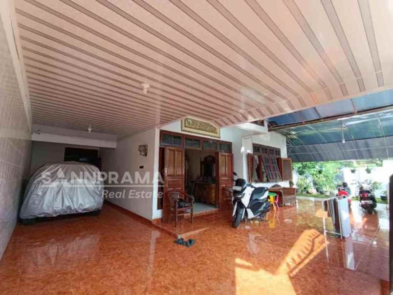 dijual rumah depok