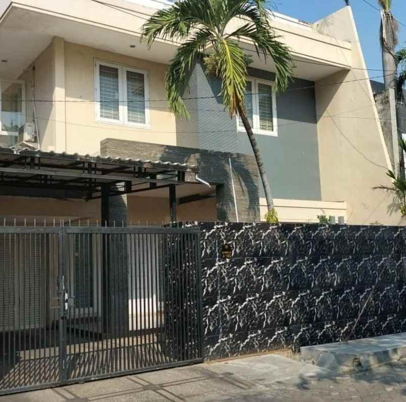 dijual rumah dharmahusada indah barat