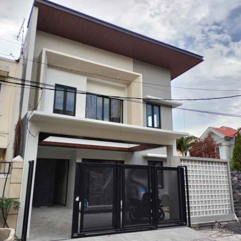 dijual rumah dharmahusada mas