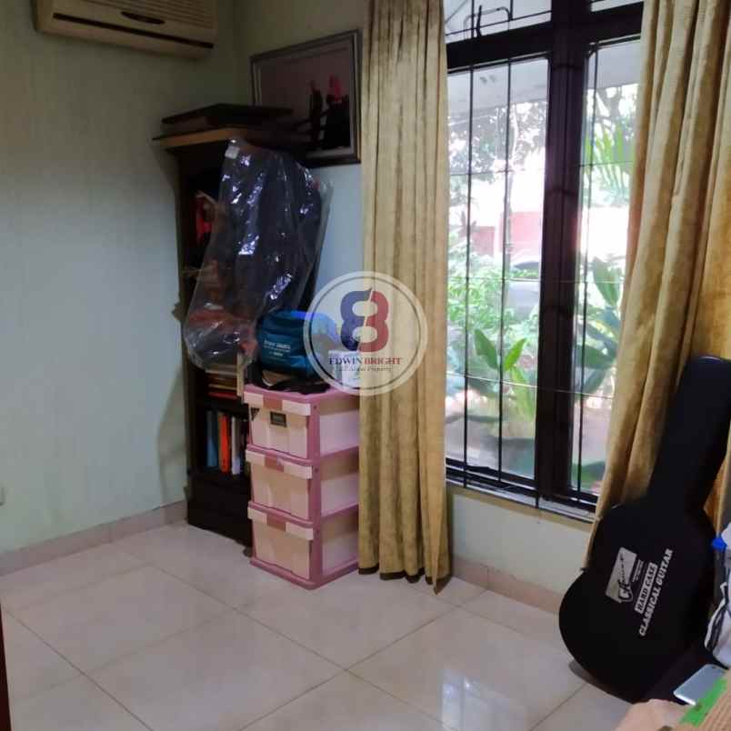 dijual rumah di area favorit cikini bintaro jaya