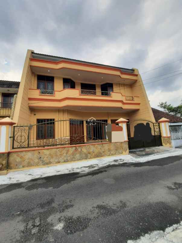 dijual rumah di menteng