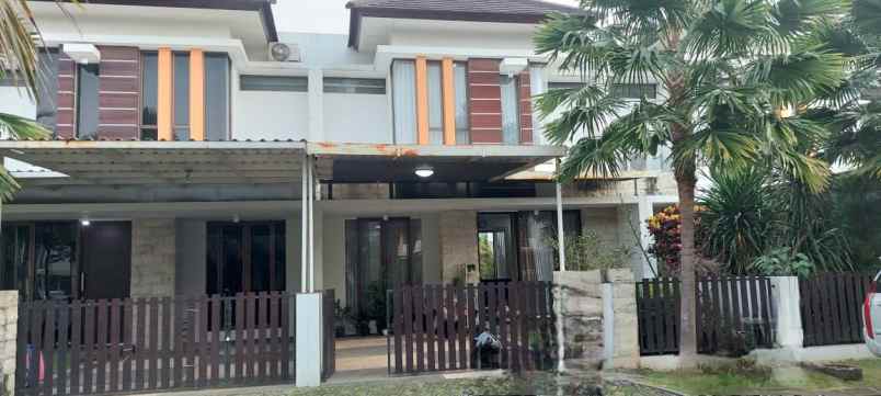 dijual rumah di perumahan grand permata