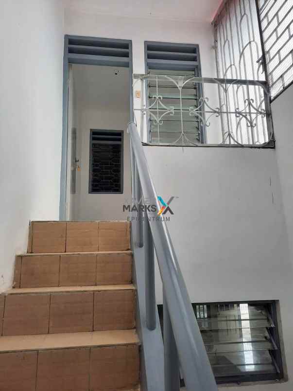 dijual rumah di sutorejo timur dharmahusada peninsula