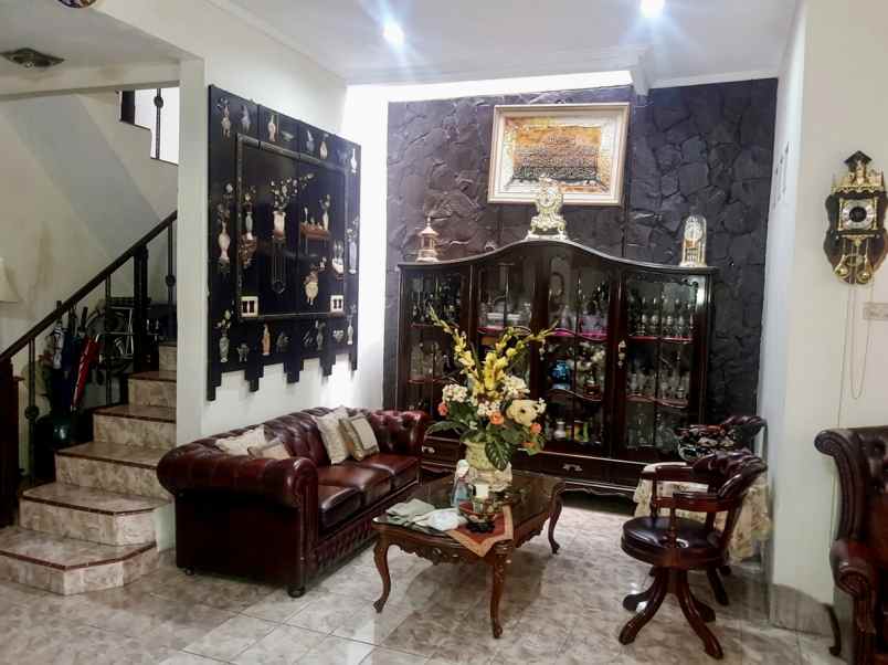 dijual rumah di tebet barat dalam jakarta selatan