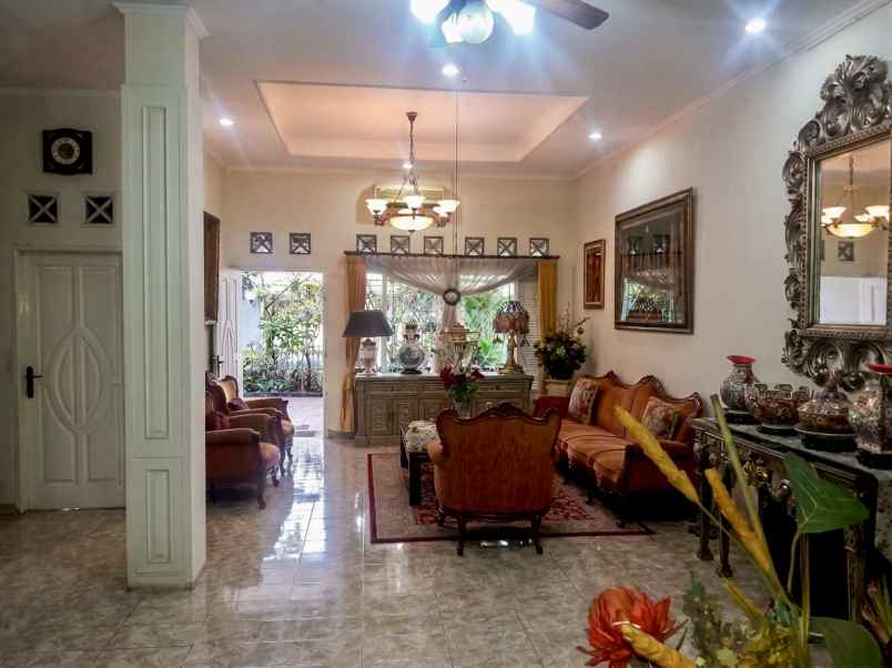 dijual rumah di tebet barat dalam jakarta selatan