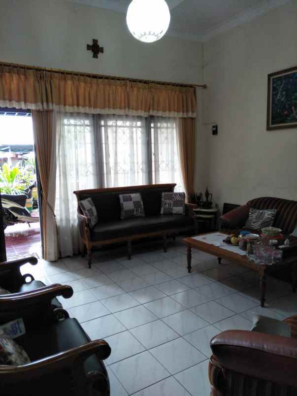 dijual rumah di wonodri semarang