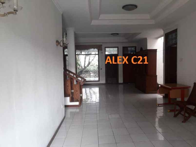 dijual rumah dikompleks mpr cilandak