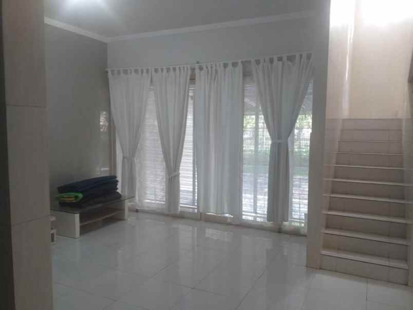 dijual rumah discovery cielo