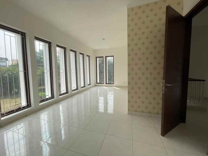 dijual rumah discovery conserva bintaro