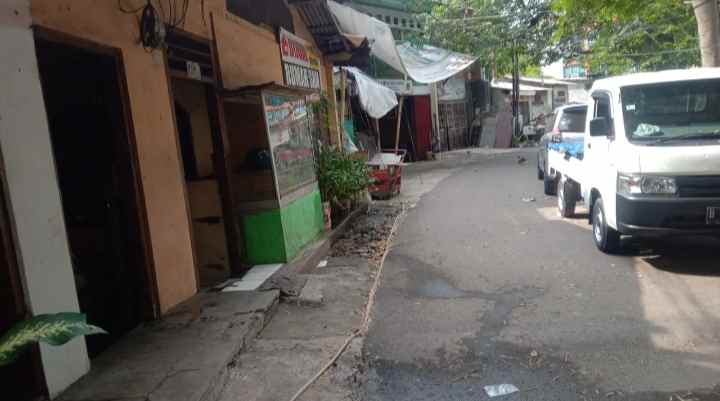 dijual rumah duren sawit klender