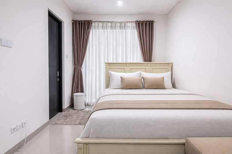dijual rumah full furnish di citragran cbd cibubur