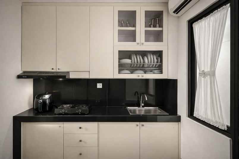 dijual rumah full furnish di citragran cbd cibubur