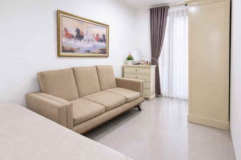 dijual rumah full furnish di citragran cbd cibubur