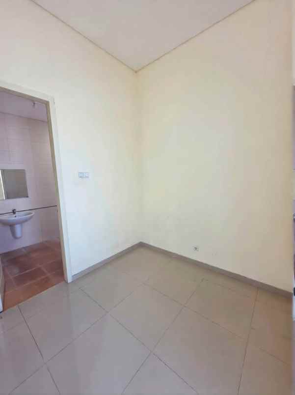 dijual rumah galaxy bumi permai araya