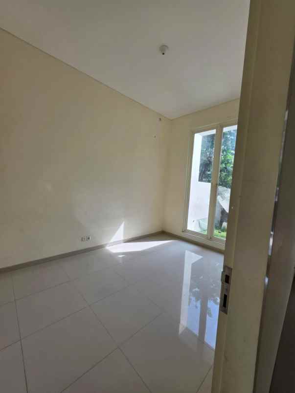 dijual rumah galaxy bumi permai araya