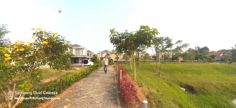 dijual rumah galuh mas