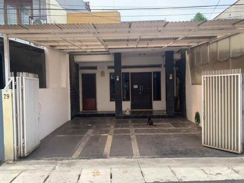 dijual rumah gandara utara