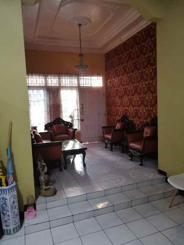 dijual rumah gandeng siap huni