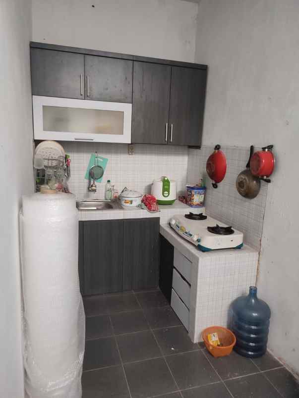 dijual rumah gedawang